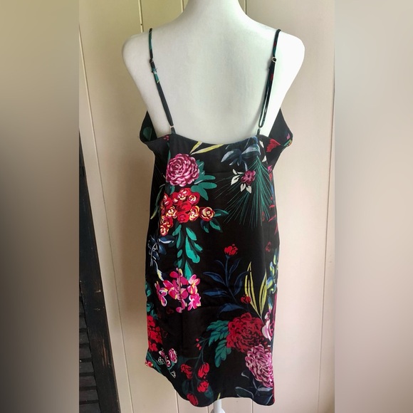 STARS ABOVE Nighty/Chemise Size SMALL Black with Multi-Color Floral NWOT - Picture 7 of 10